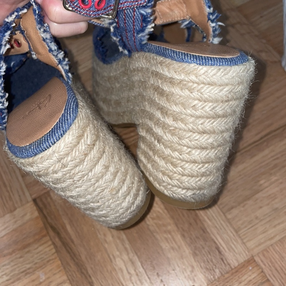 Heels - Picture 8 of 8